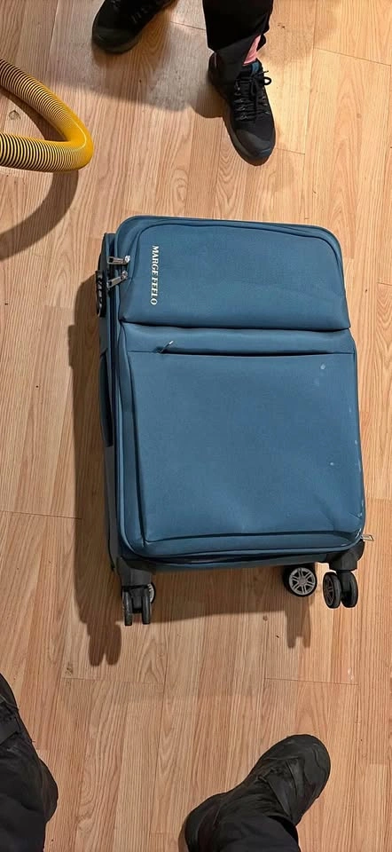 MARGE FELLO Teal Carry-on Suitcase Spinner Wheels Combo Lock 20-