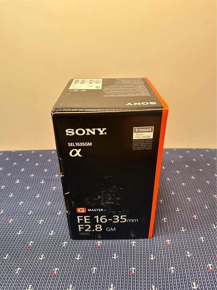 Sony FE 16-35mm f/2.8 G Master Wide-Angle Zoom Lens - photo 2