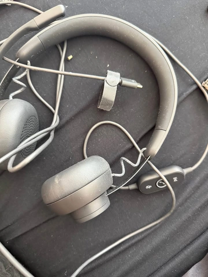 Logitech Wired Headphones - photo 2