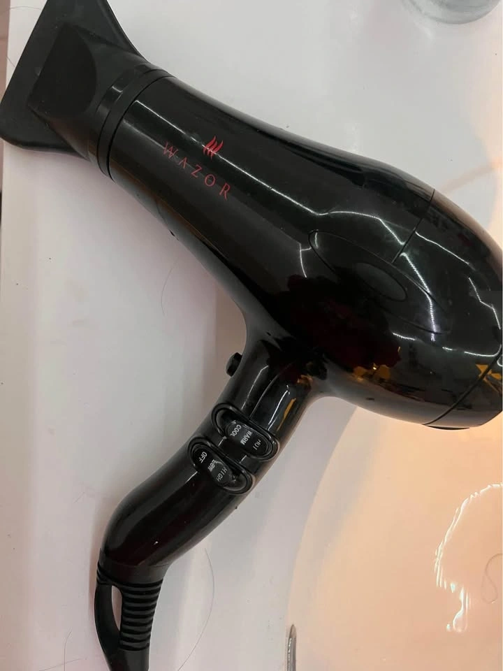 Salon style powerful hairdryer