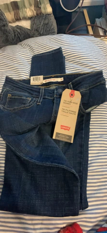 Brand new with tags Levi’s high rise skinny jeans size 24 - photo 3