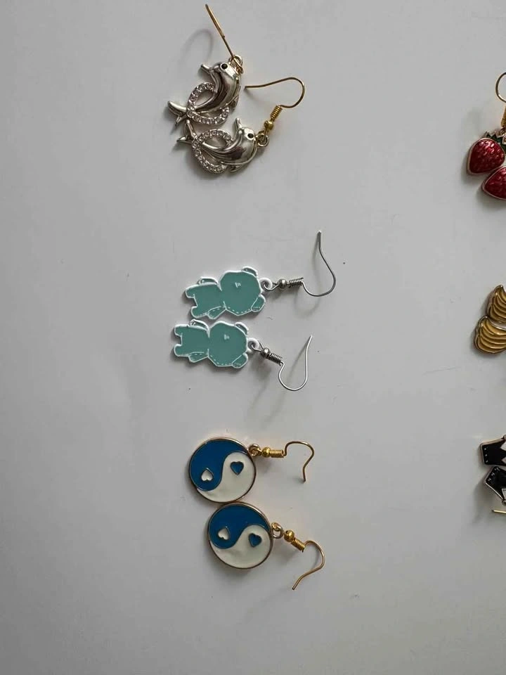$10 for 3 earrings - photo 2