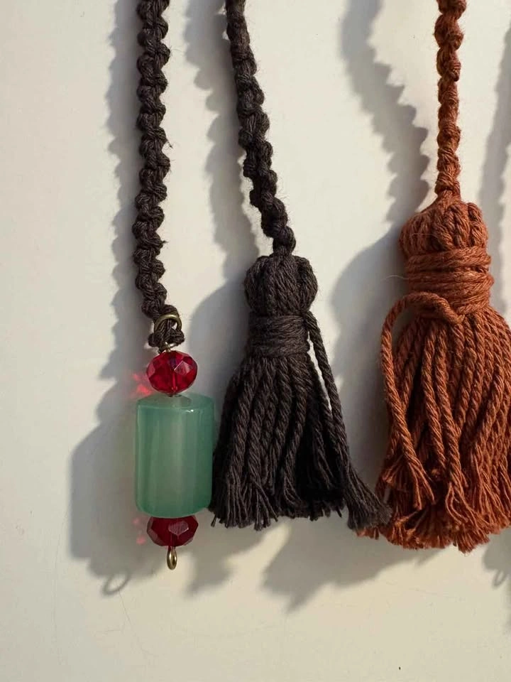 10+ Handmade Macrame Bookmarks - photo 4