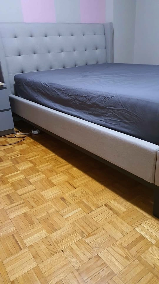Like-new Structube bedframe - Queen - photo 3