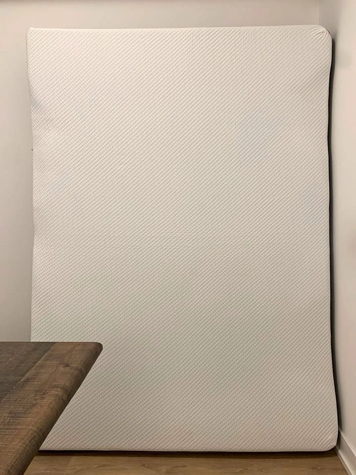 (Moving Sale) 99% New Emma Mattress (Full Size)