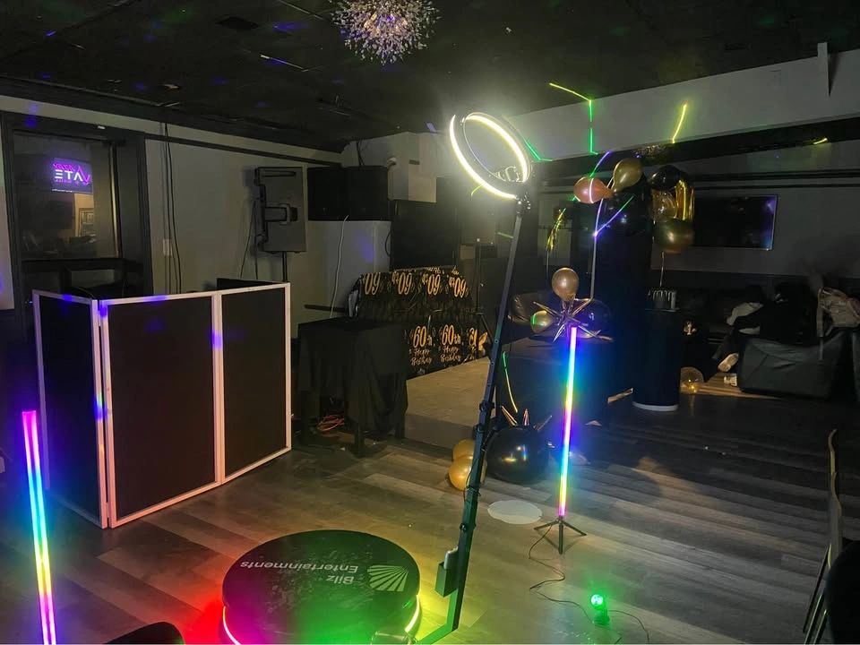 360 Photo Booth Experience Fun and Memorable Rentals - photo 2