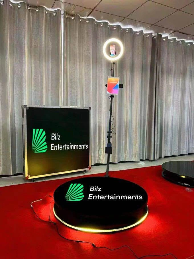 360 Photo Booth, Spark Machine, Fog Machine, LED Dance Floor - photo 3