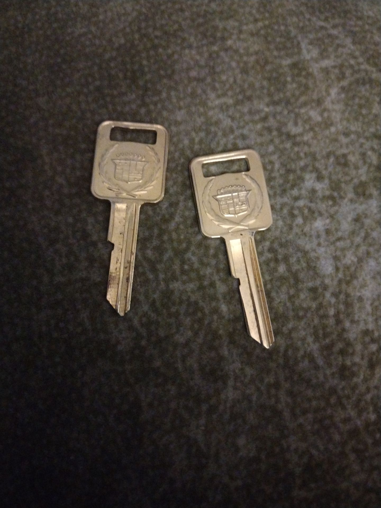 Blank Cadillac gold keys - photo 3