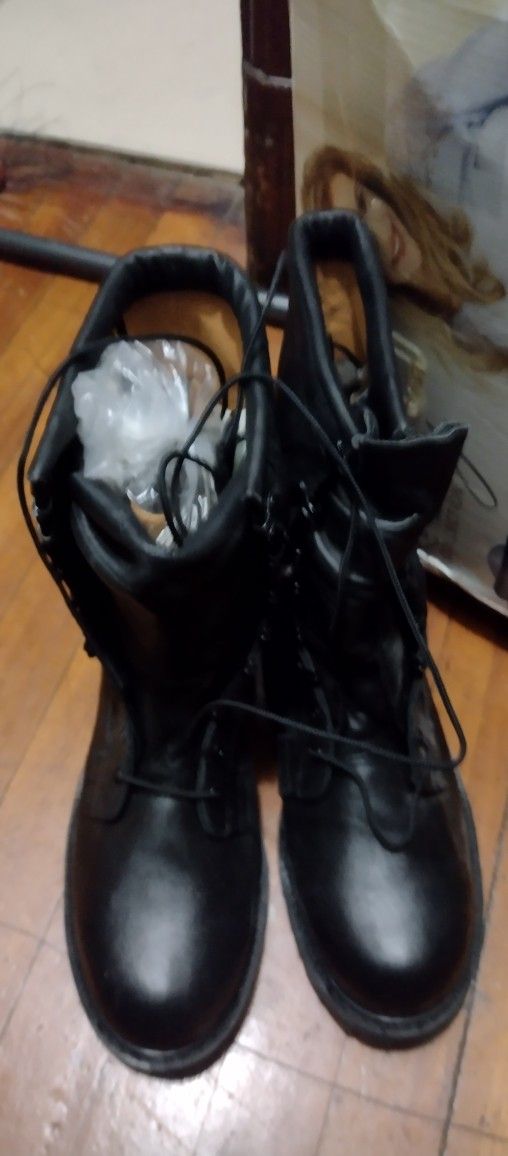 Heavy Duty Size 12 Hunting Boots