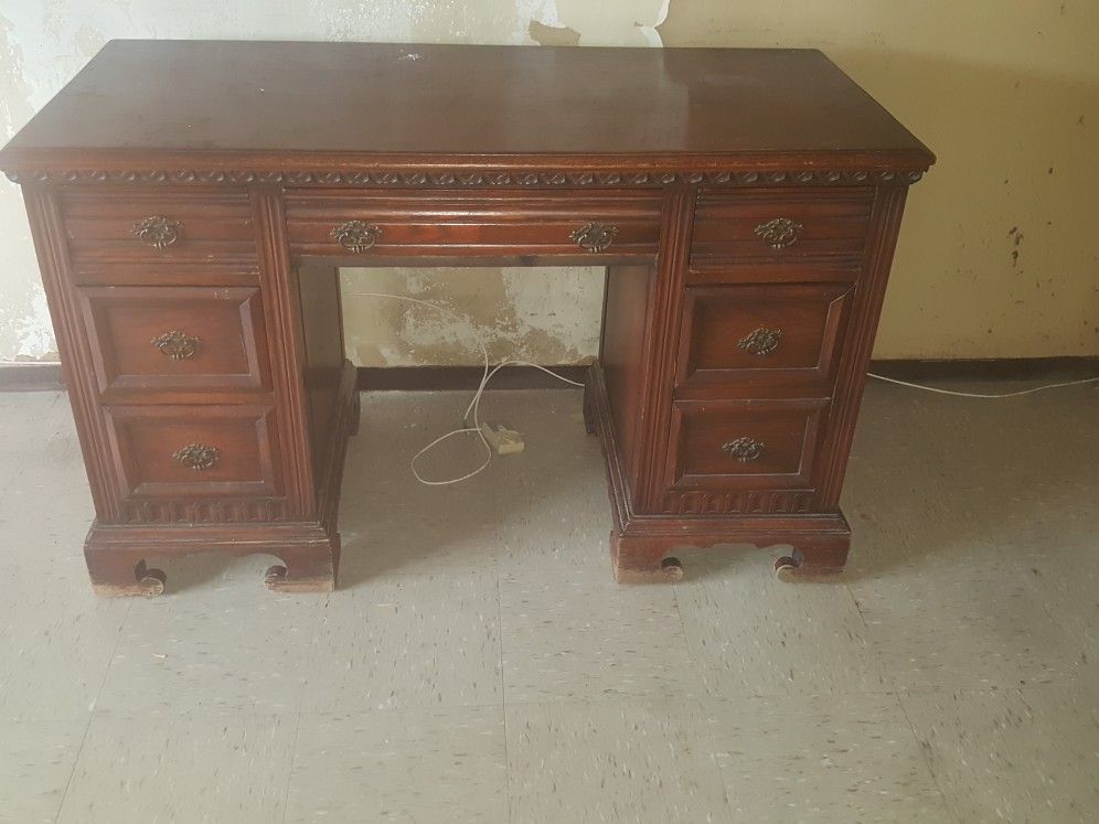 Antique Desk - photo 2