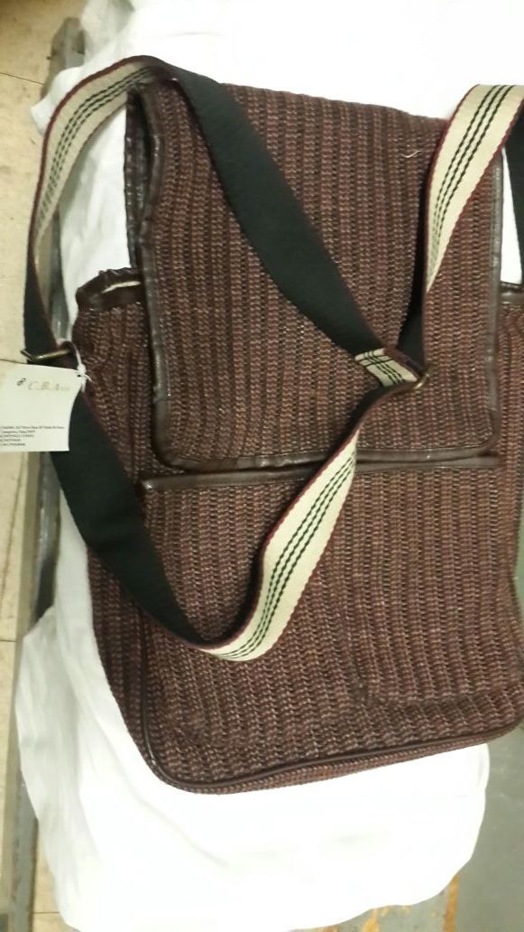 Small shoulder sachel
