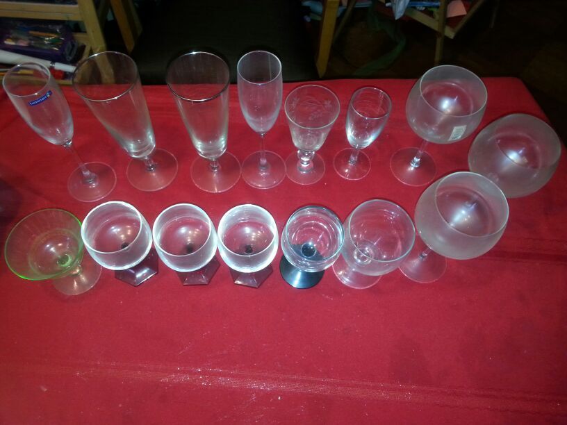 Set of 4 Crystal Wine Glasses