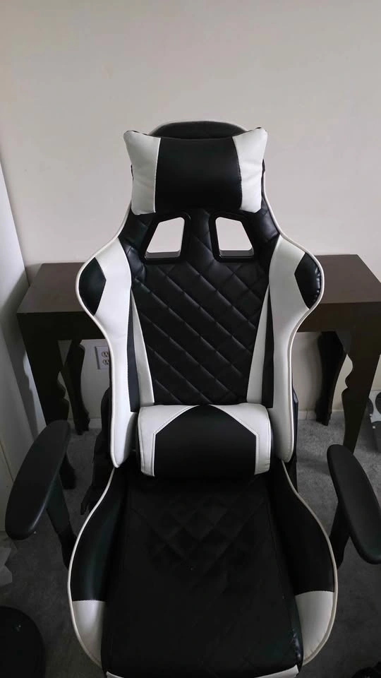White and Black Gaming Chair / Desk Chair - photo 2