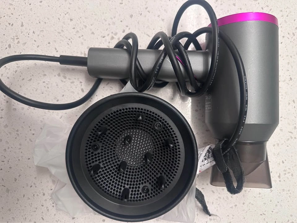 Moving Out Sale – Hair Dryer - photo 2