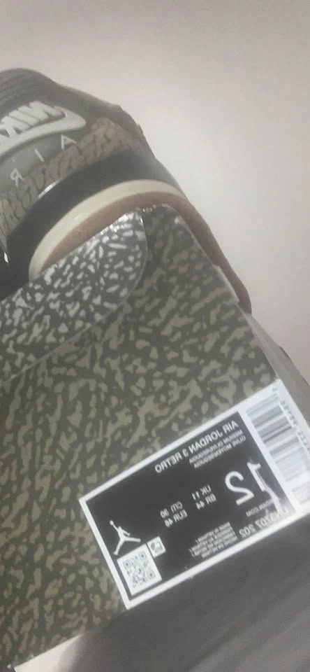 Air Jordan 3 Retro Olive US 11 - photo 4