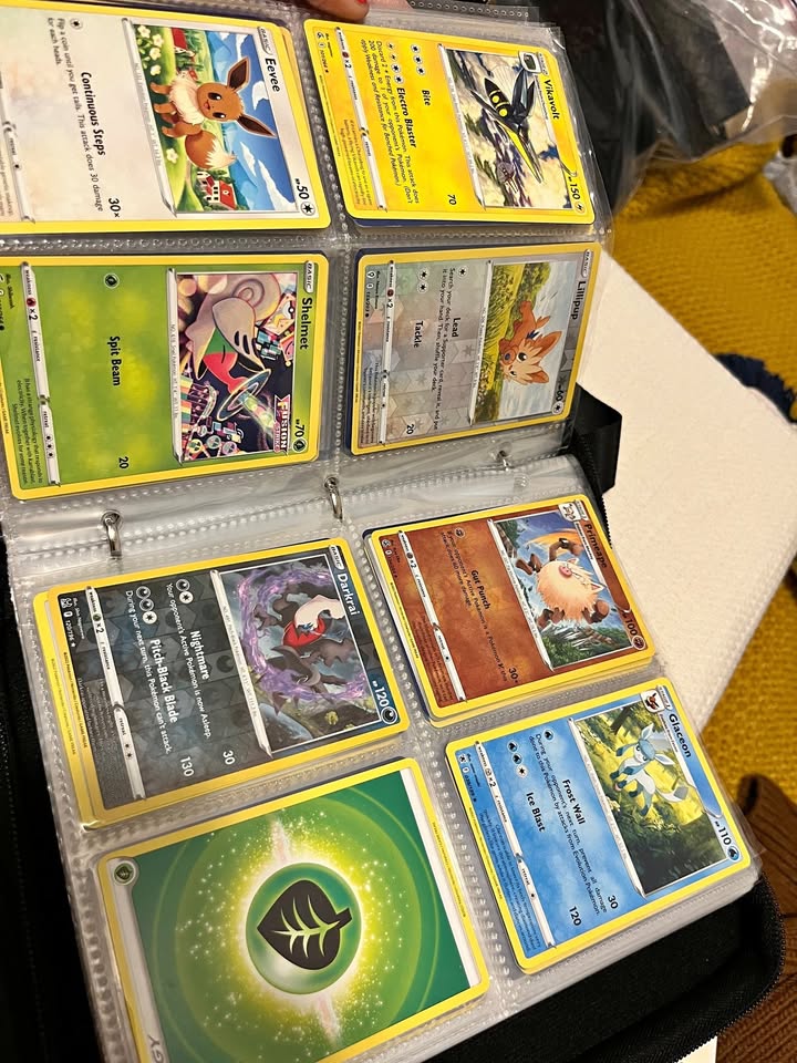 Pokémon Card Binder - Full of Commons, Uncommons & Holos