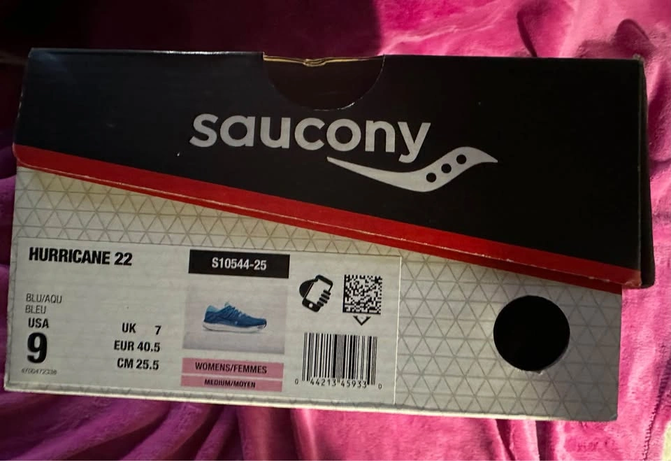 BNIB Saucony Hurricane 22 Women's Size 9 - photo 5