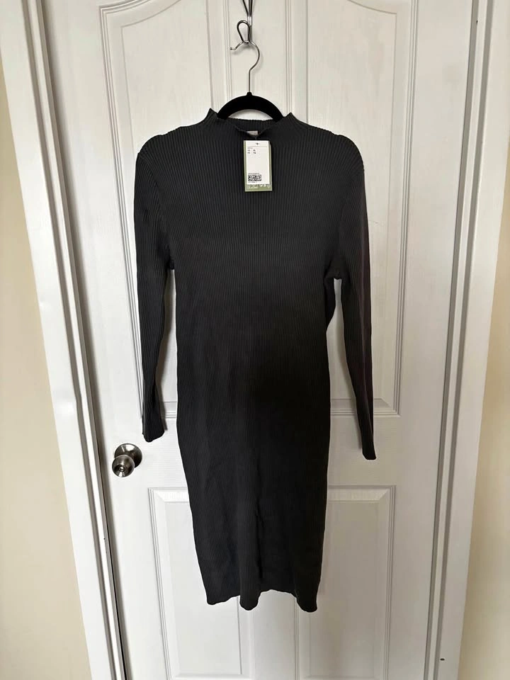 Dark gray ribbed sweater dress
