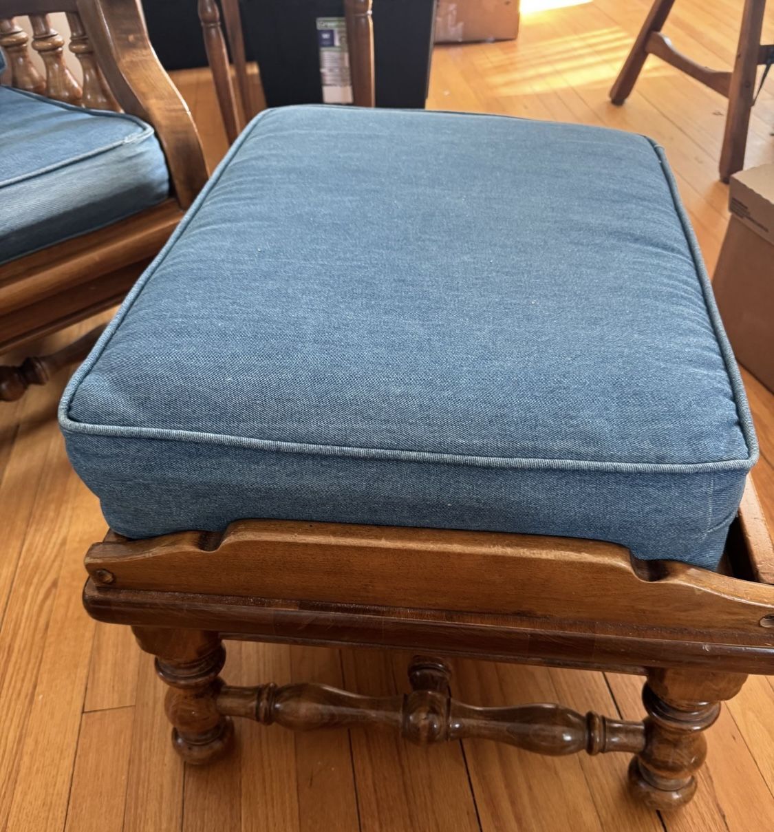 armchair with footstool - photo 4