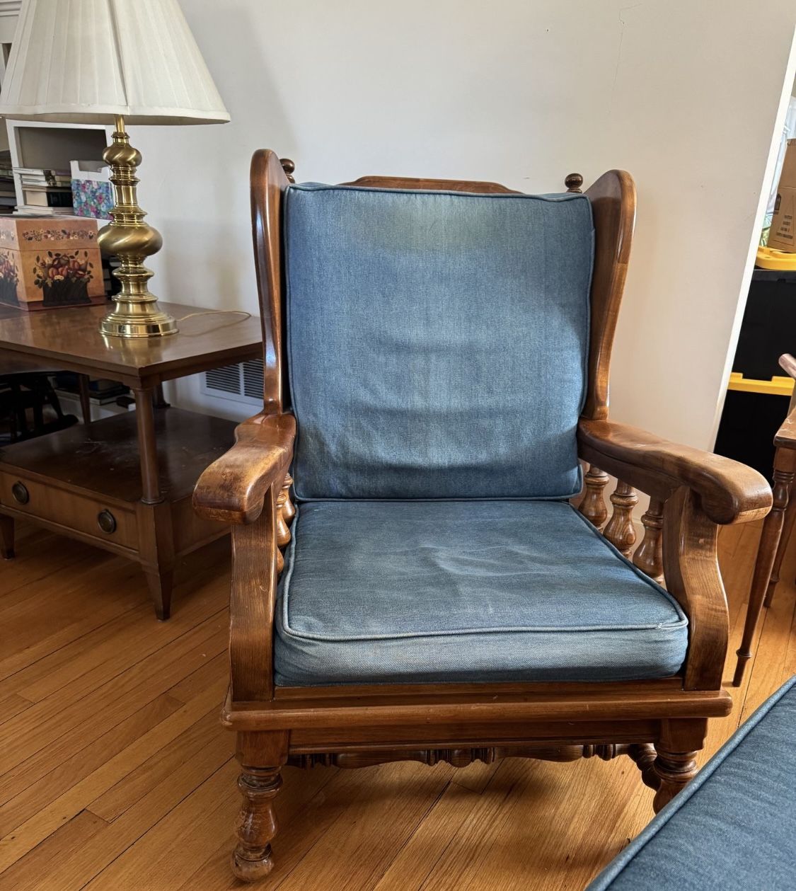 armchair with footstool - photo 5
