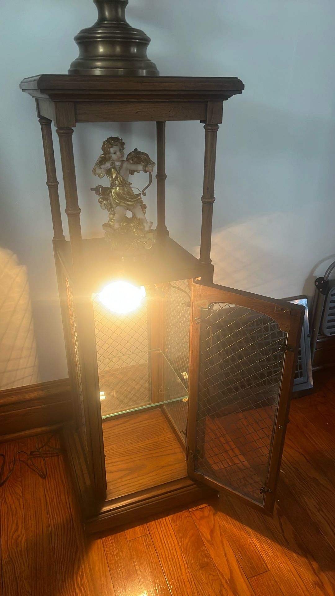 Curio With Light And Cristal - photo 3