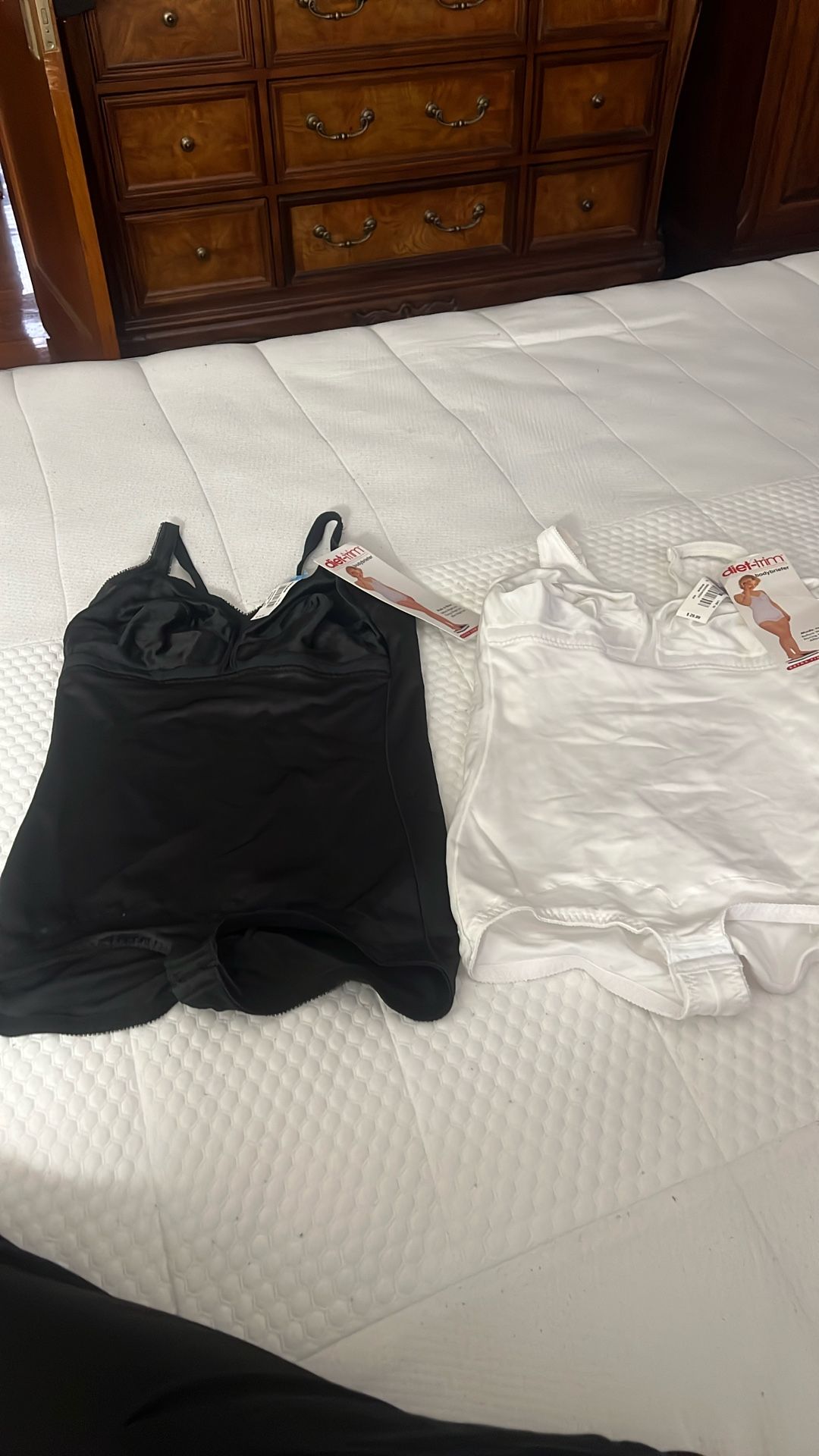 2 New Girdles: Black 42C, White 40C