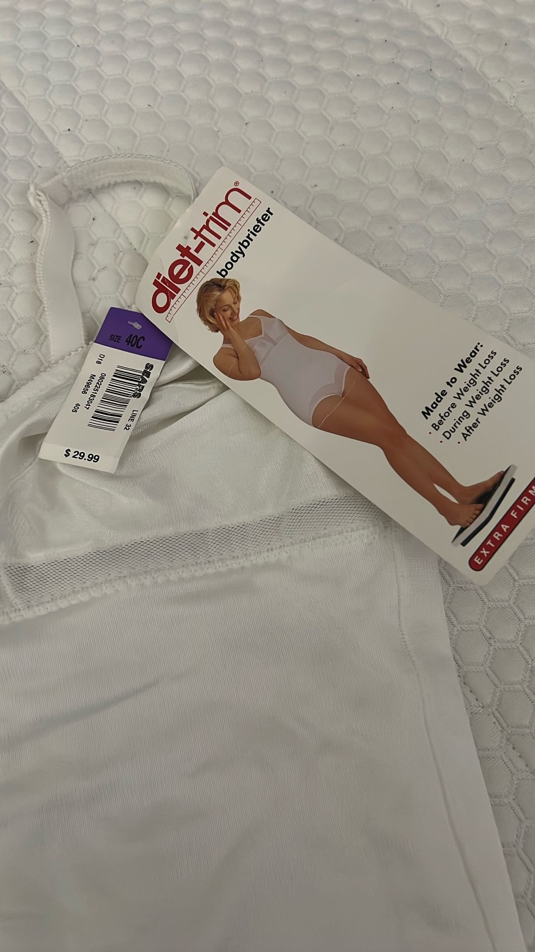 2 New Girdles: Black 42C, White 40C - photo 3