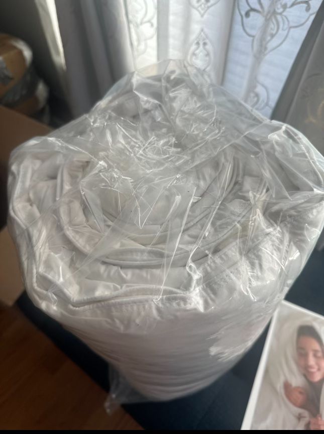 New Mattress Cover - See Photos - photo 3