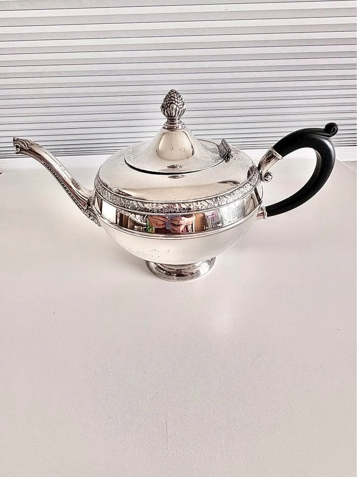 Ornate Silver Plated Coffee & Tea Set – Elegant & Timeless - photo 4