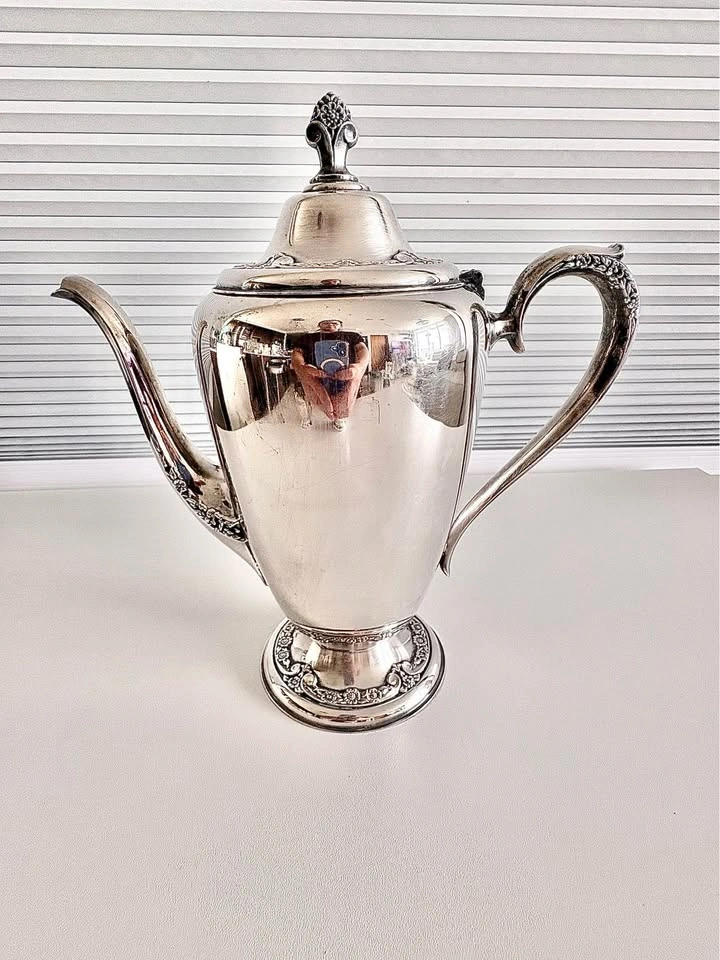 Ornate Silver Plated Coffee & Tea Set – Elegant & Timeless - photo 5