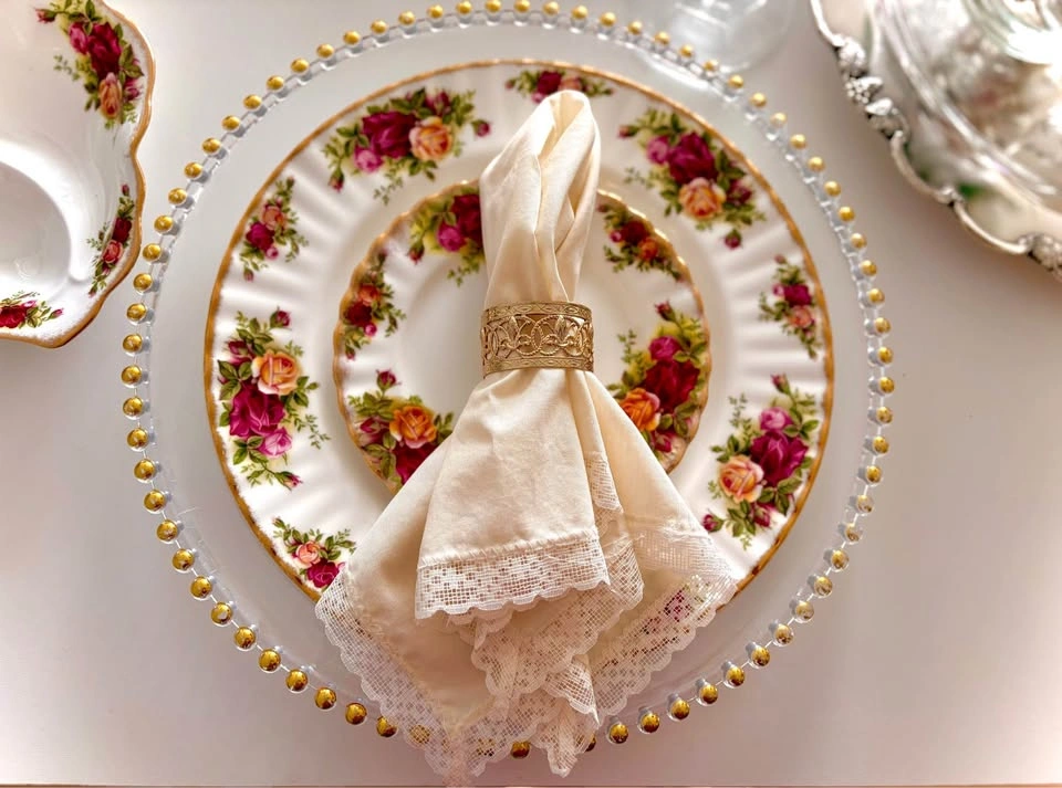 Royal Albert Old Country Roses Dinner Plates - 18 Available - photo 3