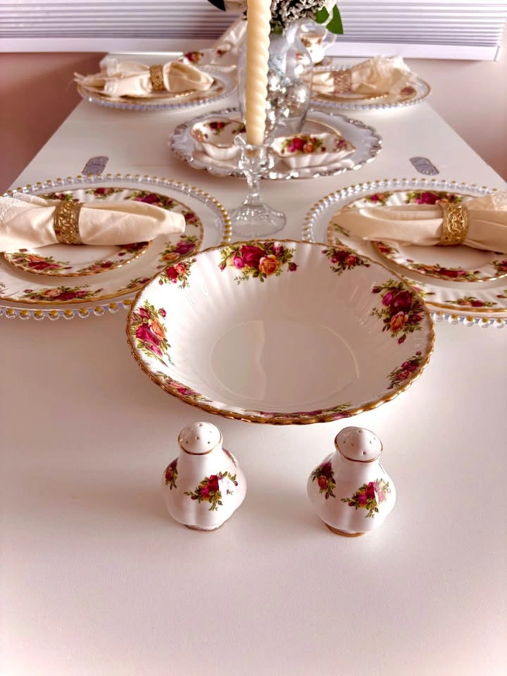 Royal Albert Old Country Roses Serving Bowl - photo 2