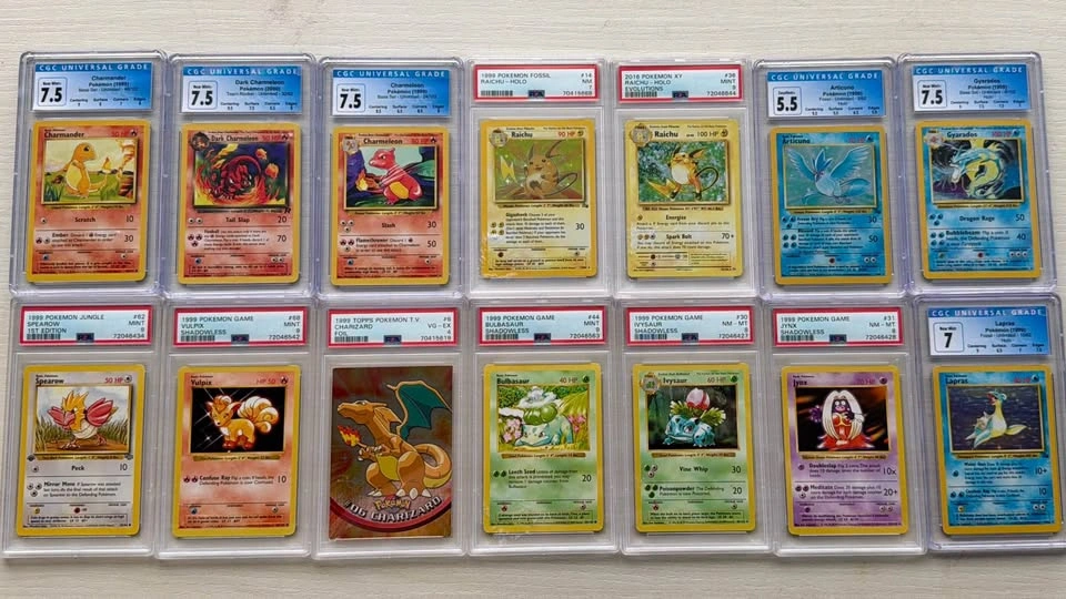 14 PSA/CGC Vintage Pokémon Slabs - Charizard, Shadowless, Holos