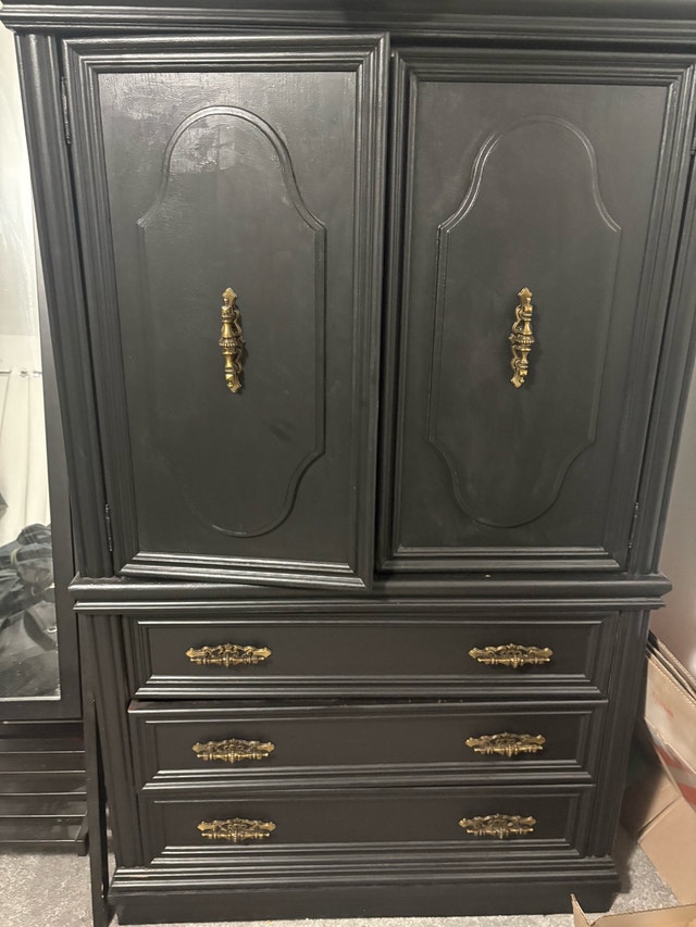 MOVING SALE – EVERYTHING MUST GO! - photo 2