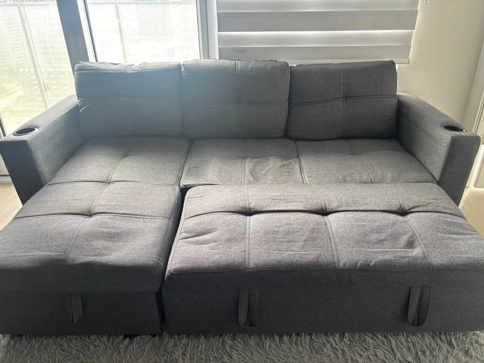 Gently used pop-up sofa bed with storage. 1 year old. Need gone - photo 2