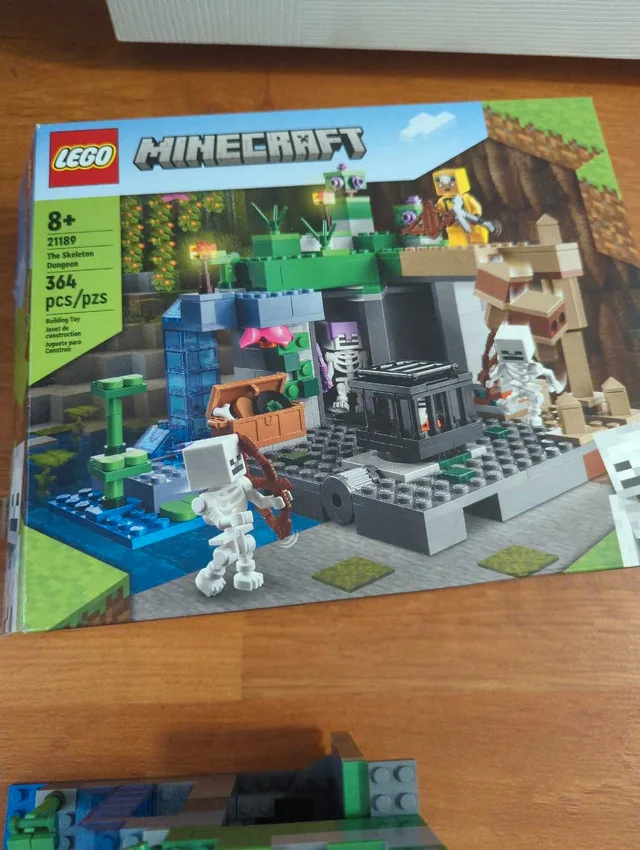 LEGO Minecraft Skeleton Dungeon 21189 image indicator(3)