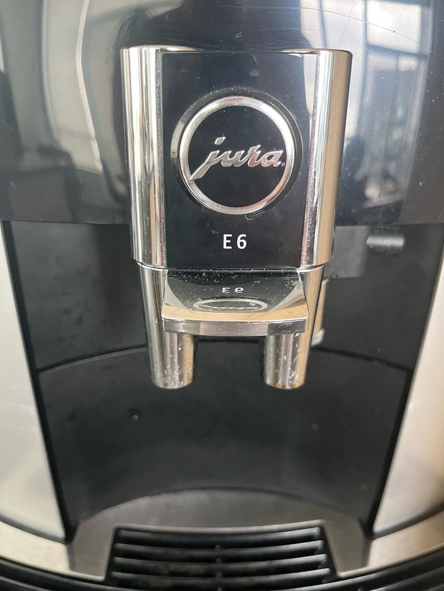 Jura E6 Automatic Espresso Machine with Frother & Grinder - photo 5