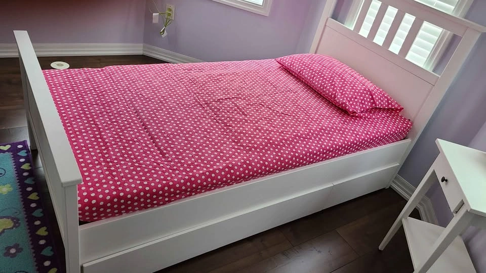 Ikea Hemnes Twin Bed Frame with Storage Drawers - photo 4