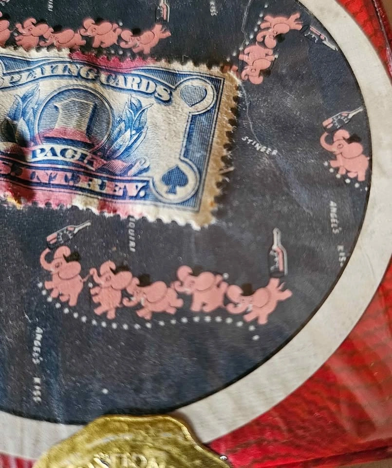 Vintage Rondo Circular Playing Cards with Drunk Pink Elephants - photo 3