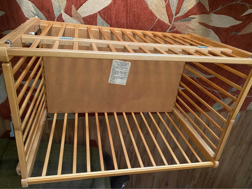 Portable Fold Up Baby Crib with Wheels - photo 3
