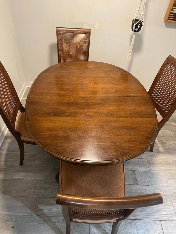 Ethan Allen Extendable Dining Set - photo 3