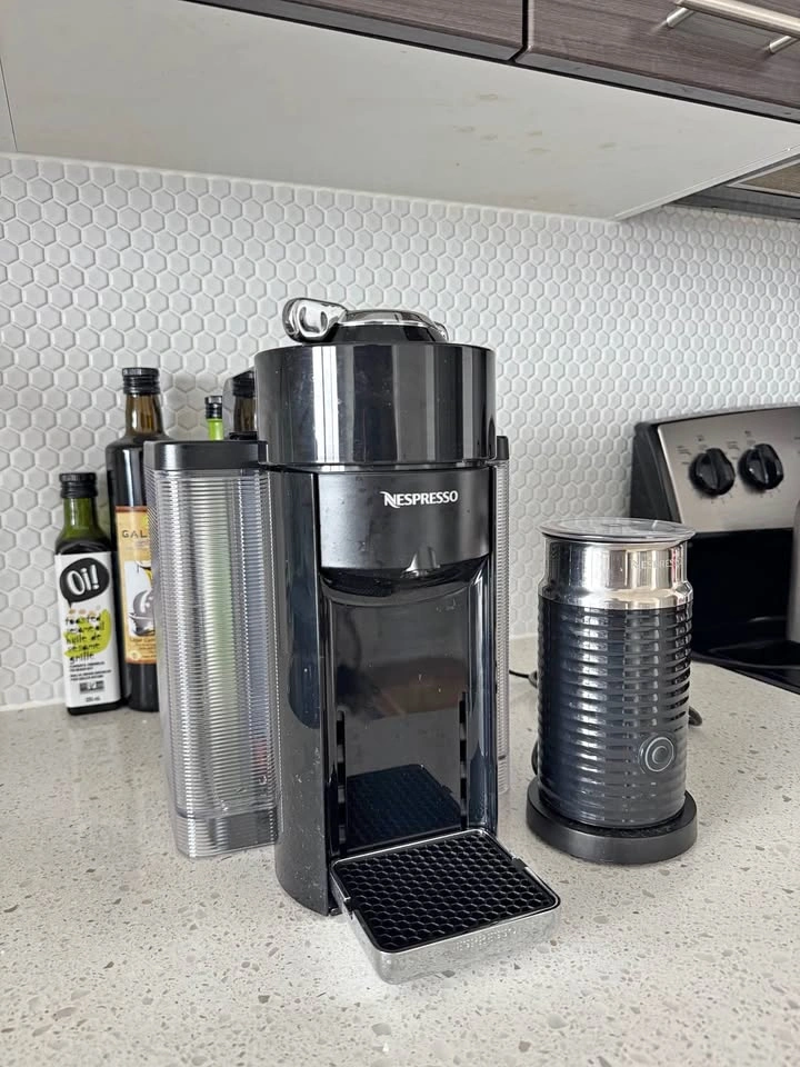 Nespresso Vertuo + Aeroccino!