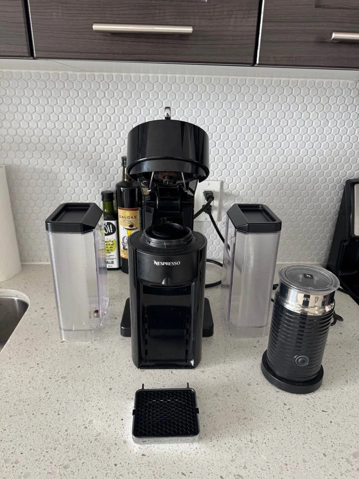 Nespresso Vertuo + Aeroccino! - photo 2