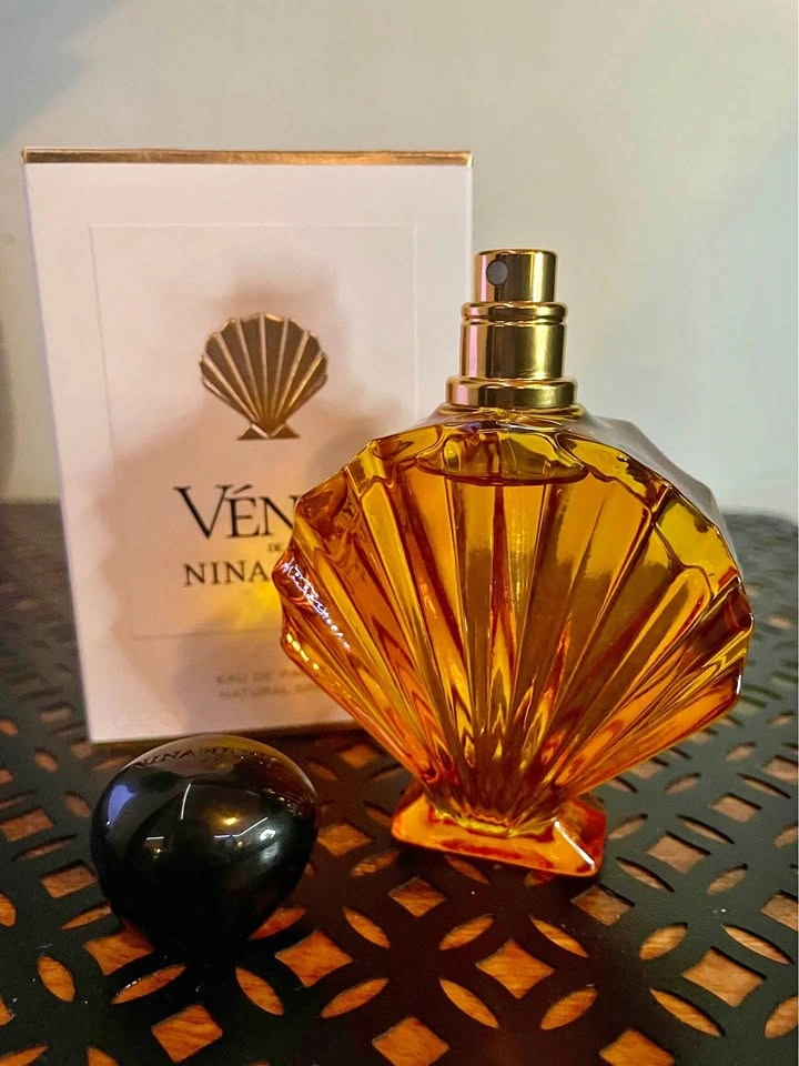 Nina Ricci Vénus Eau de Parfum - 30 mL