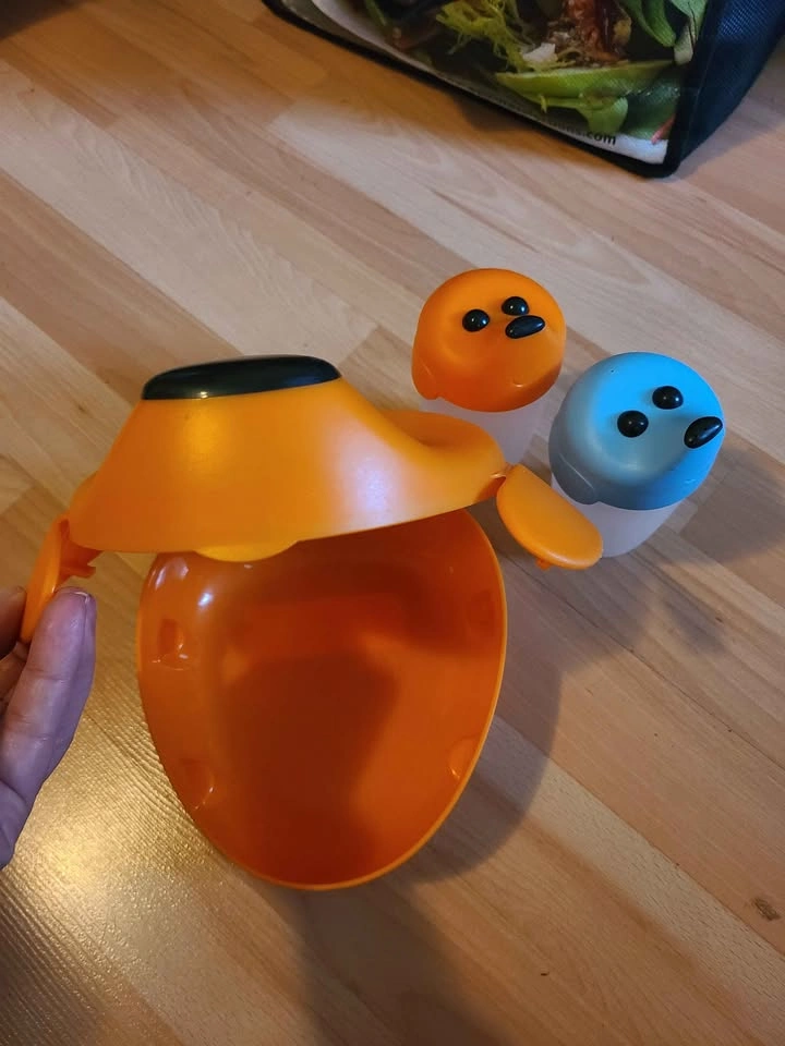 Ikea Dog Lunch Kit Toy and Sippy Cups - photo 2