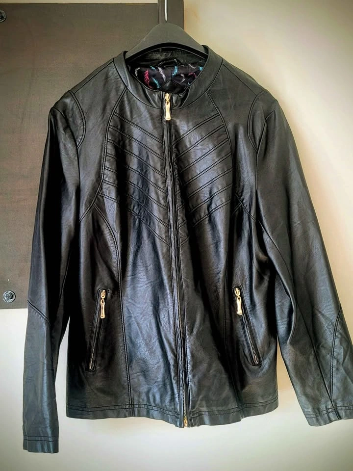Spring Jackets - Good Condition - Size L - photo 2