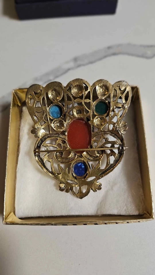 Vintage Style Brooch Pin with Colorful Stones - photo 4