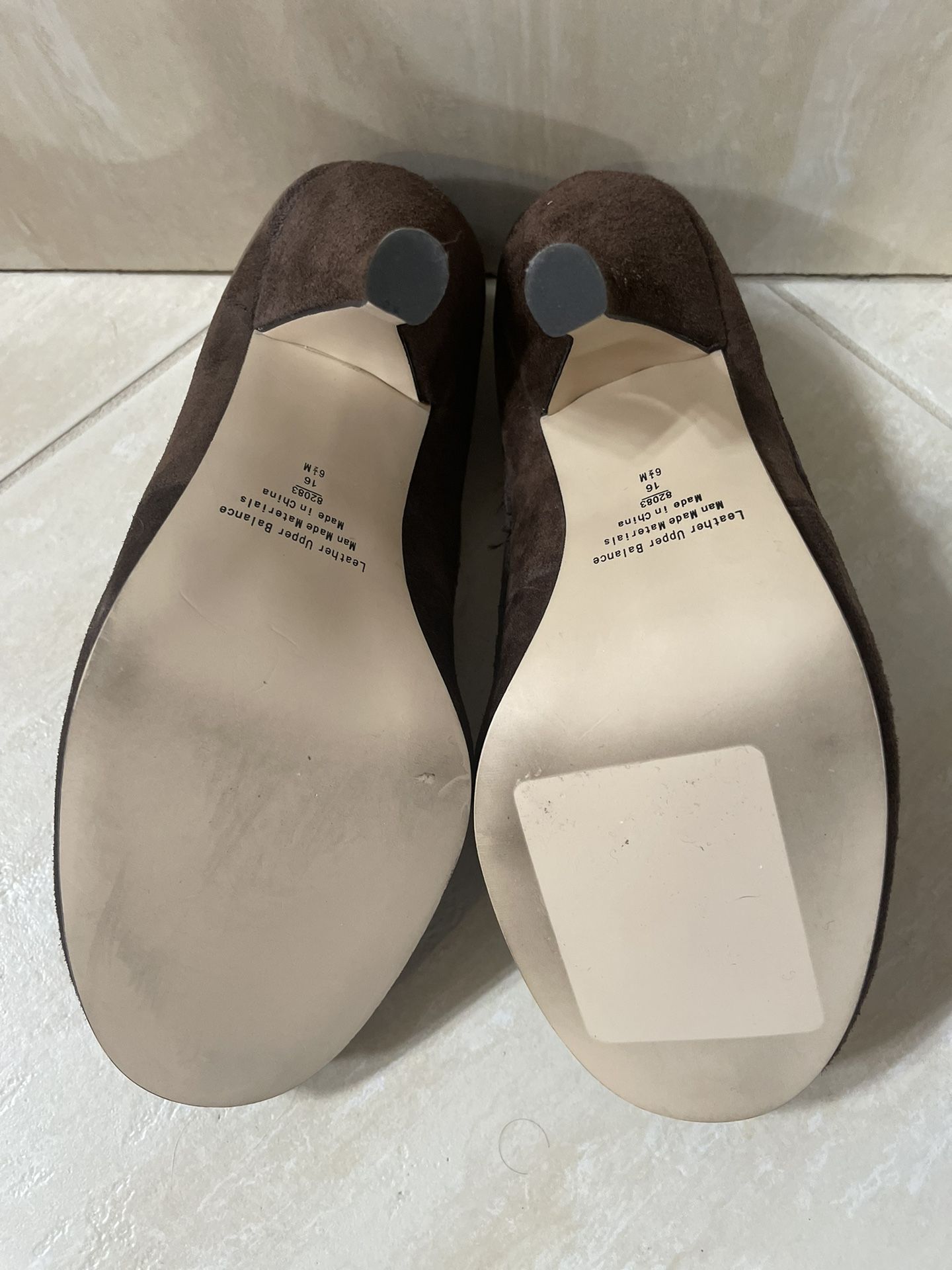 Brown Suede Heels - photo 3