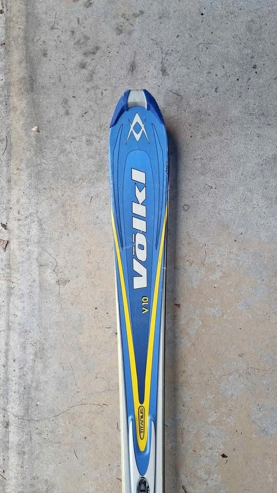 Volkl Vectris V10 Skis 184 cm