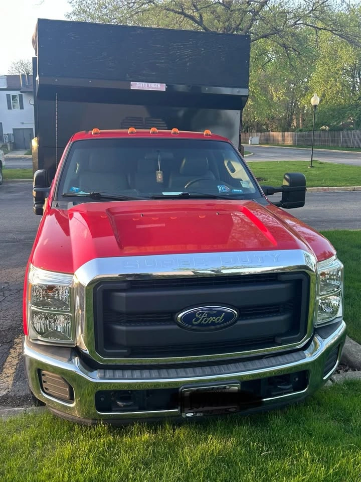 2015 Ford F350 Super Duty Regular Cab XL Pickup